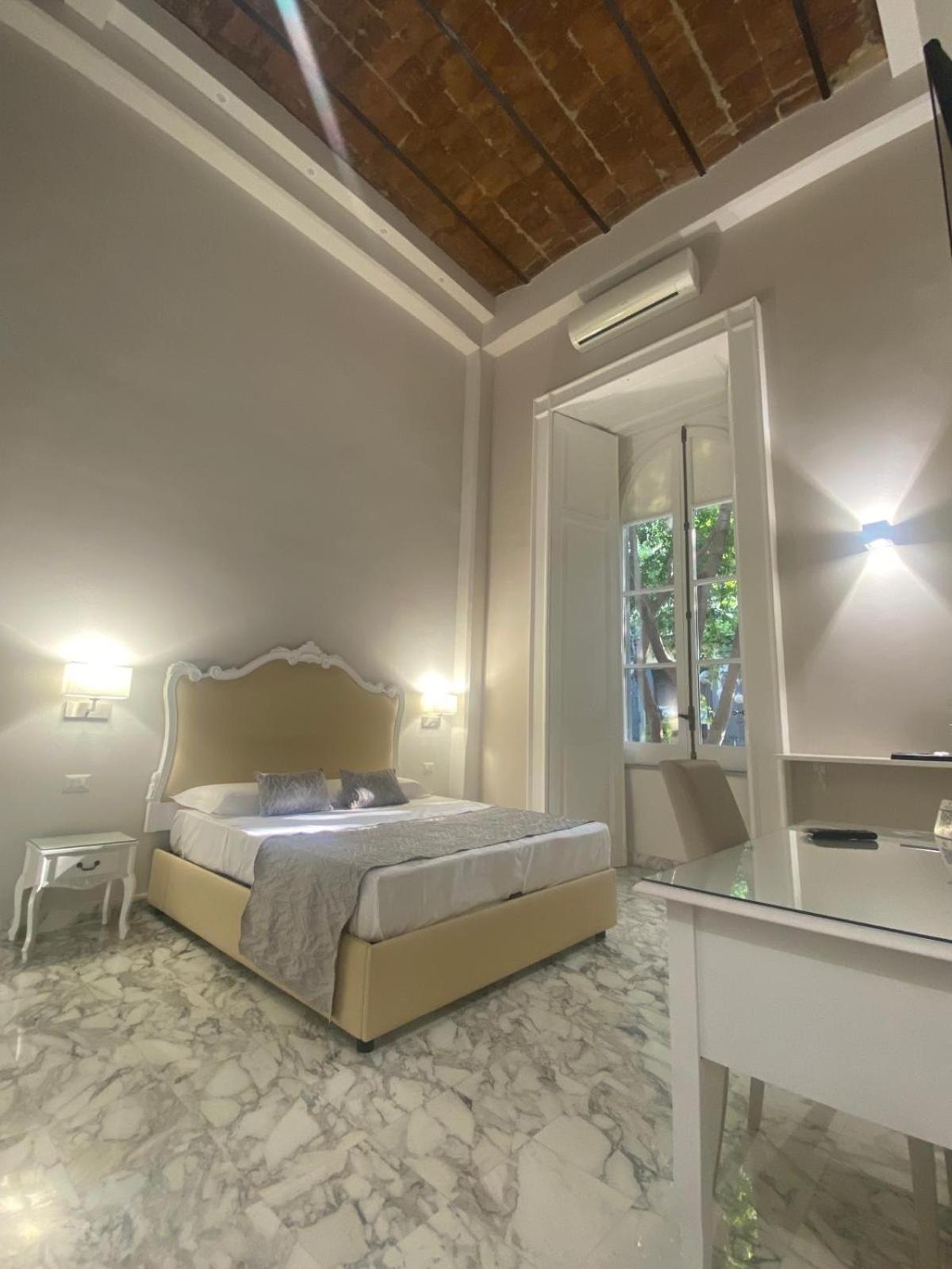 Miluar Luxury - Vanvitelli Alojamento de Acomodação e Pequeno-almoço *